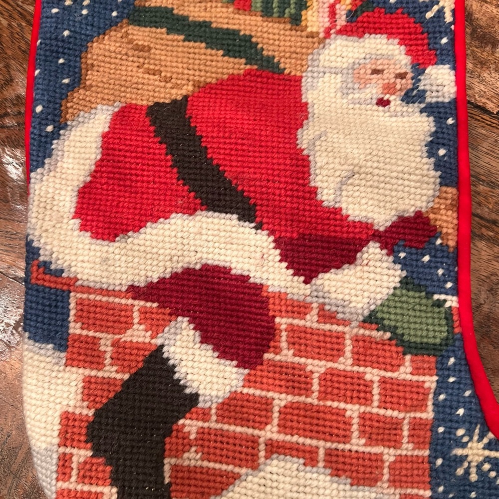 Needlepoint Christmas Stocking Santa Claus & Gift On Chimney Red Velvet Back Vtg - Picture 3 of 12